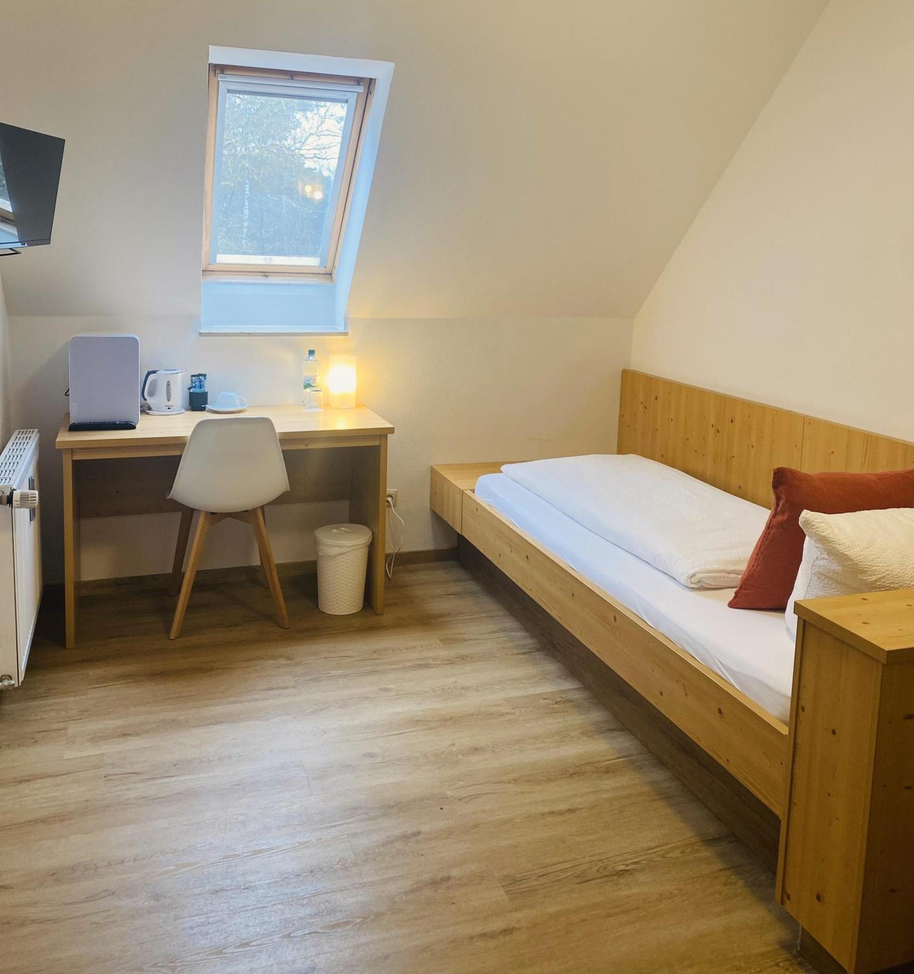 Gasthof Wilhelm Tell Fremdenzimmer Zirndorf Eksteriør bilde